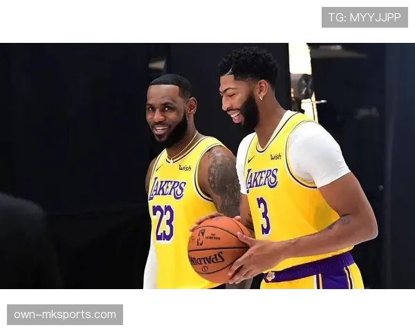 戴维斯防守端表现愈发出色，稳固球队胜利基石